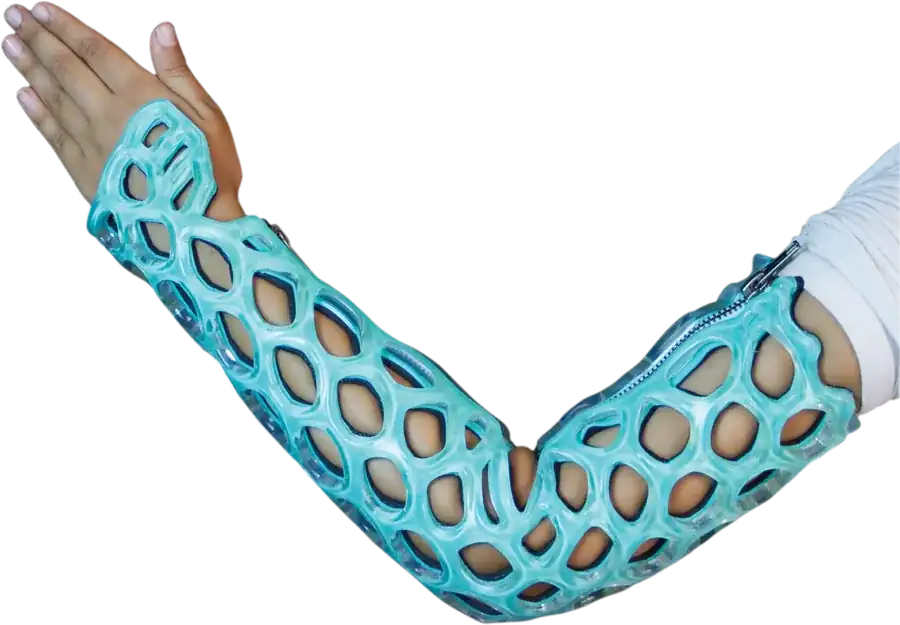 FlexiOH long arm cast crossing the elbow, closed with a zipper